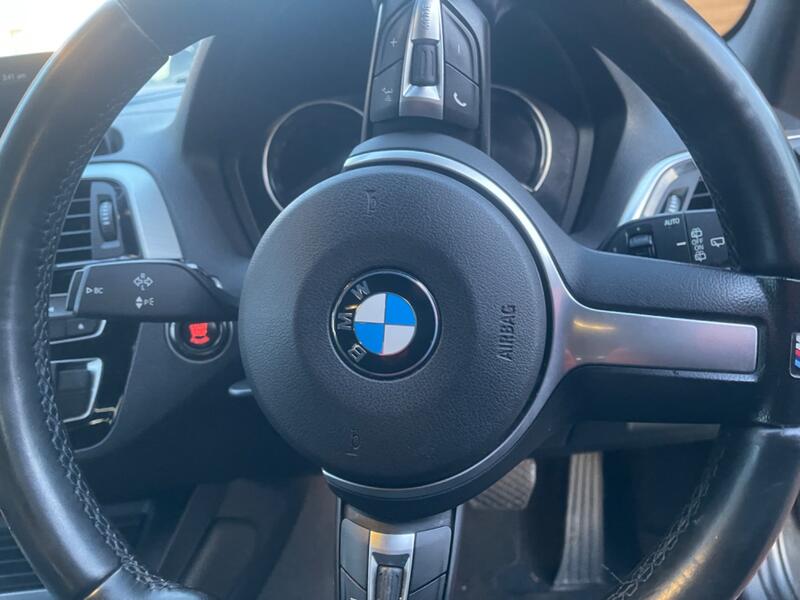 BMW 1 SERIES